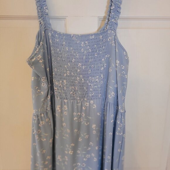 Summer dress - Picture 4 of 6